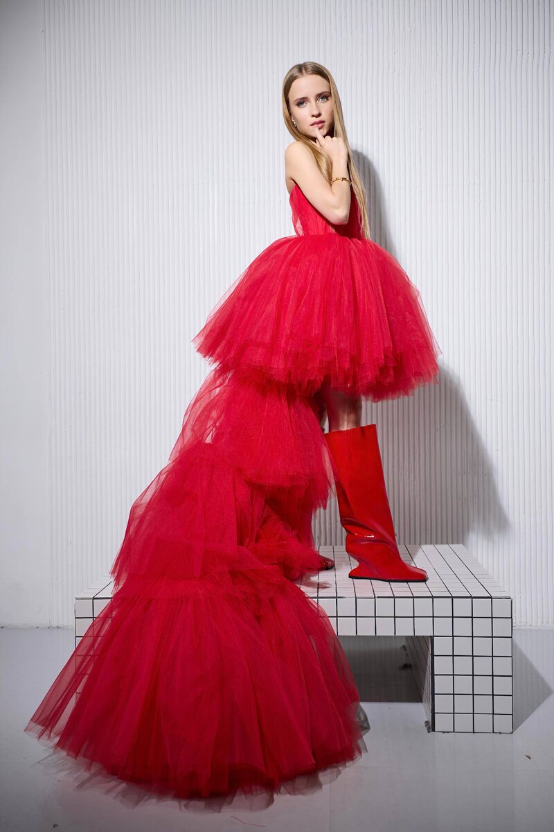 Юлия Крылова — участник XIII сезона Московской ярмарки моды (Moscow Fashion Fair), одного из ключевых событий индустрии в России.