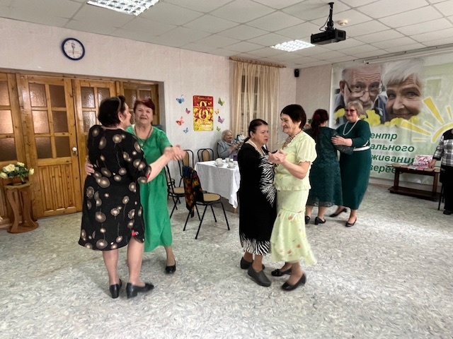    Литературно-музыкальная встреча "Наша газета"