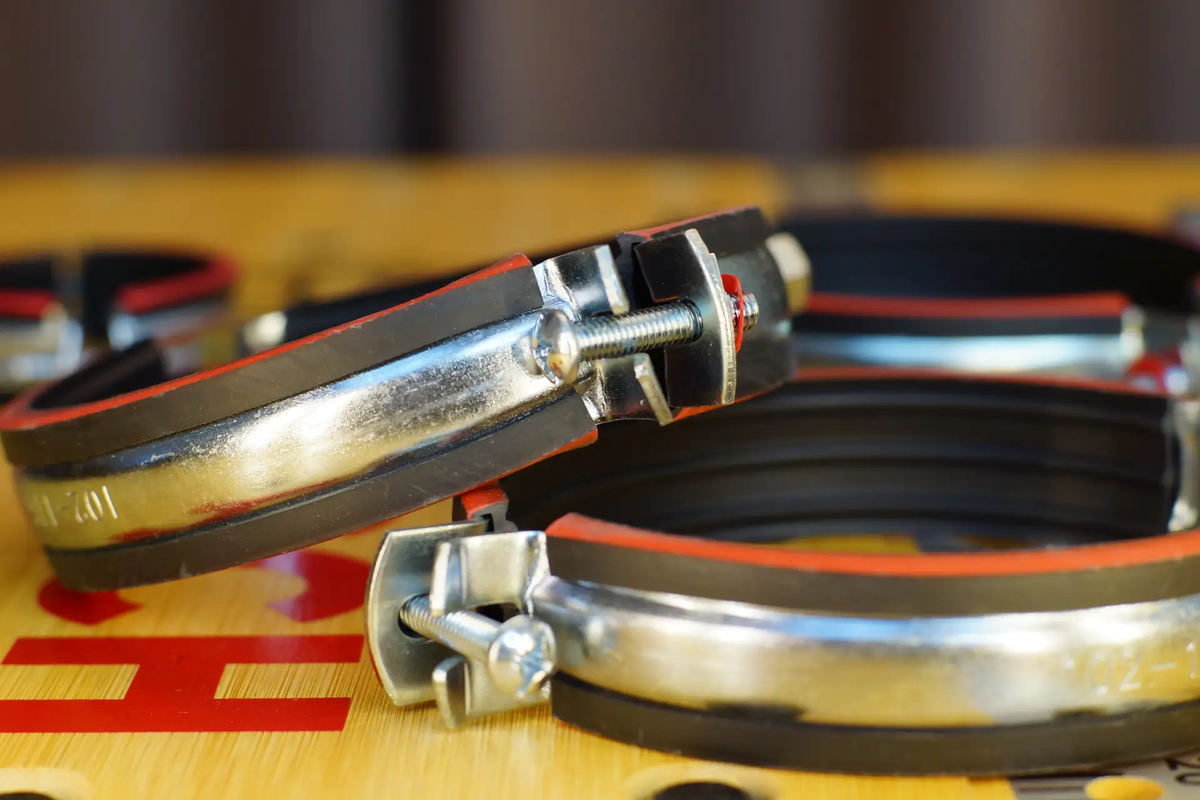 Хомуты быстрого монтажа Formfix. Фото автора