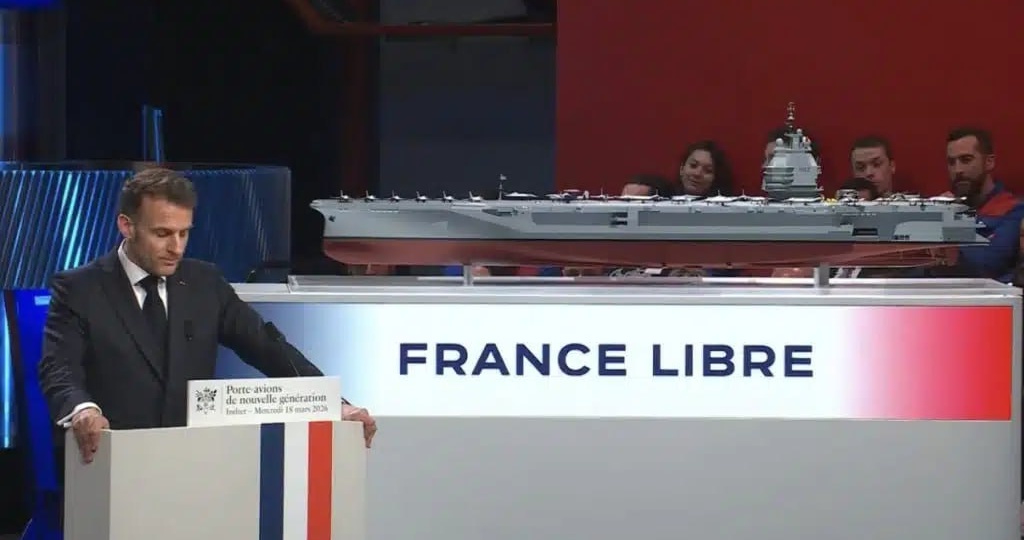 Новый французский авианосец.