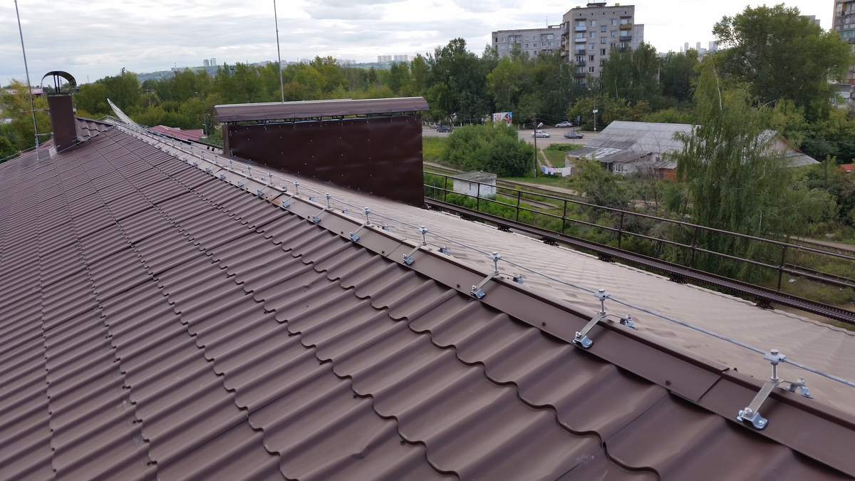 Фотография. Коньковый держатель КД