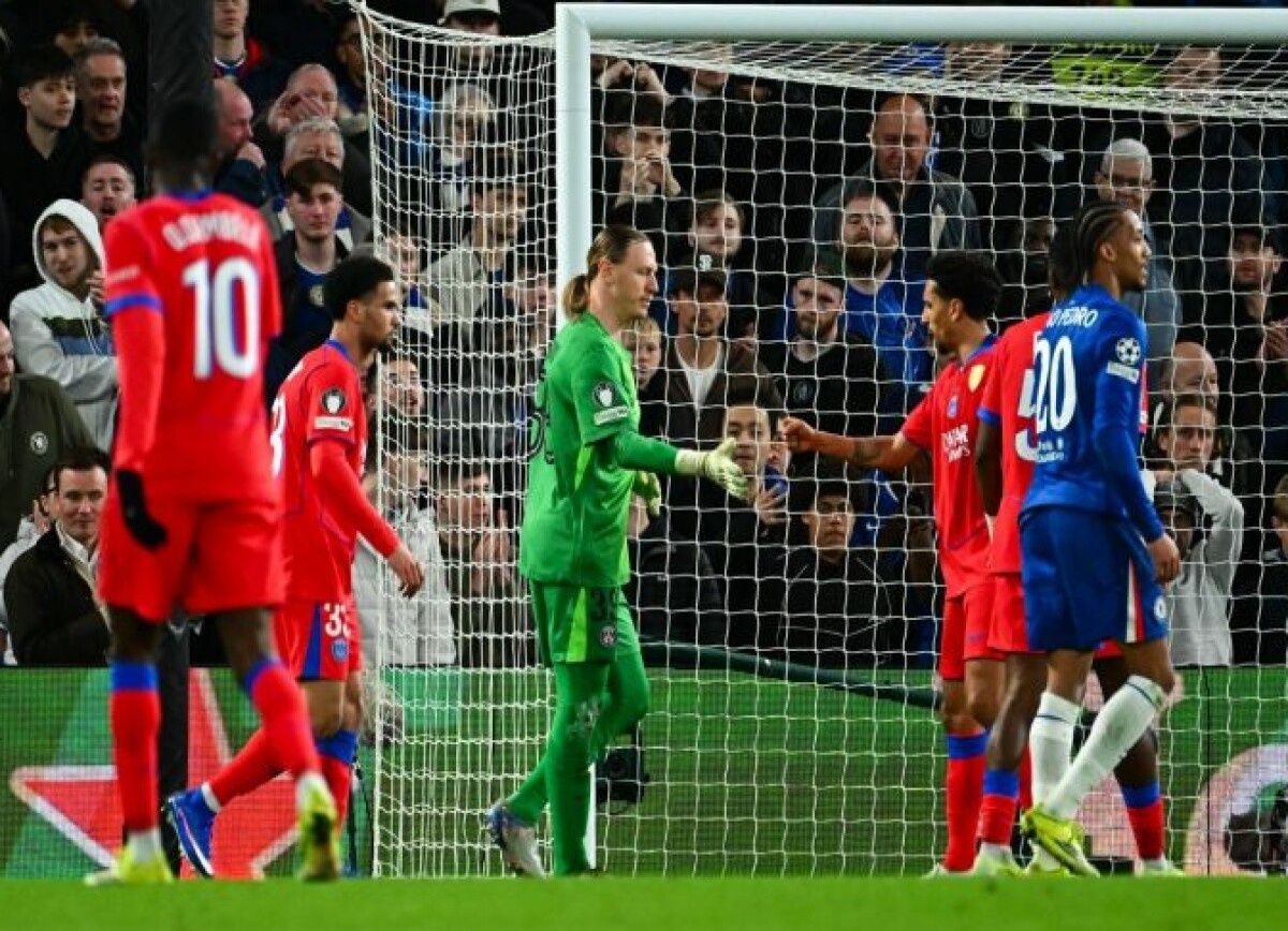     Французы о Сафонове, сыгравшем с «Челси» на ноль: лучший вратарь Европы