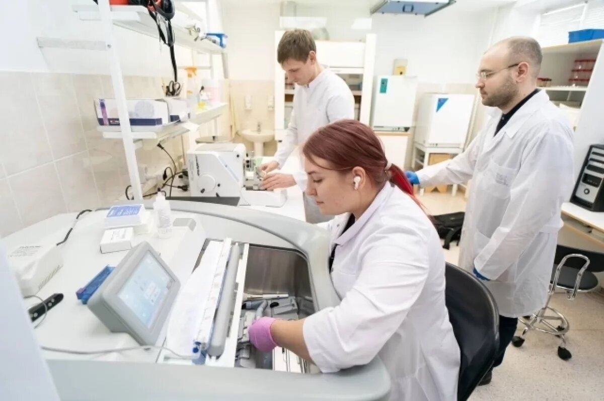    Более 12 тыс. медиков Кузбасса получают специальную социальную выплату