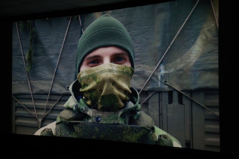     Кадр из музыкального клипа на песню, подготовленного сотрудниками молодежного центра «Родина»Фото: СМГ