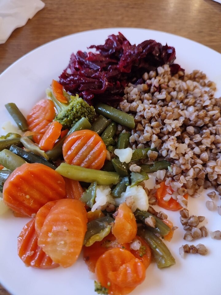     В советское время свёкла стала настоящей королевой общепита: винегрет, селедка под шубой, борщ в каждой столовой. Фото: Татьяна Кравченко