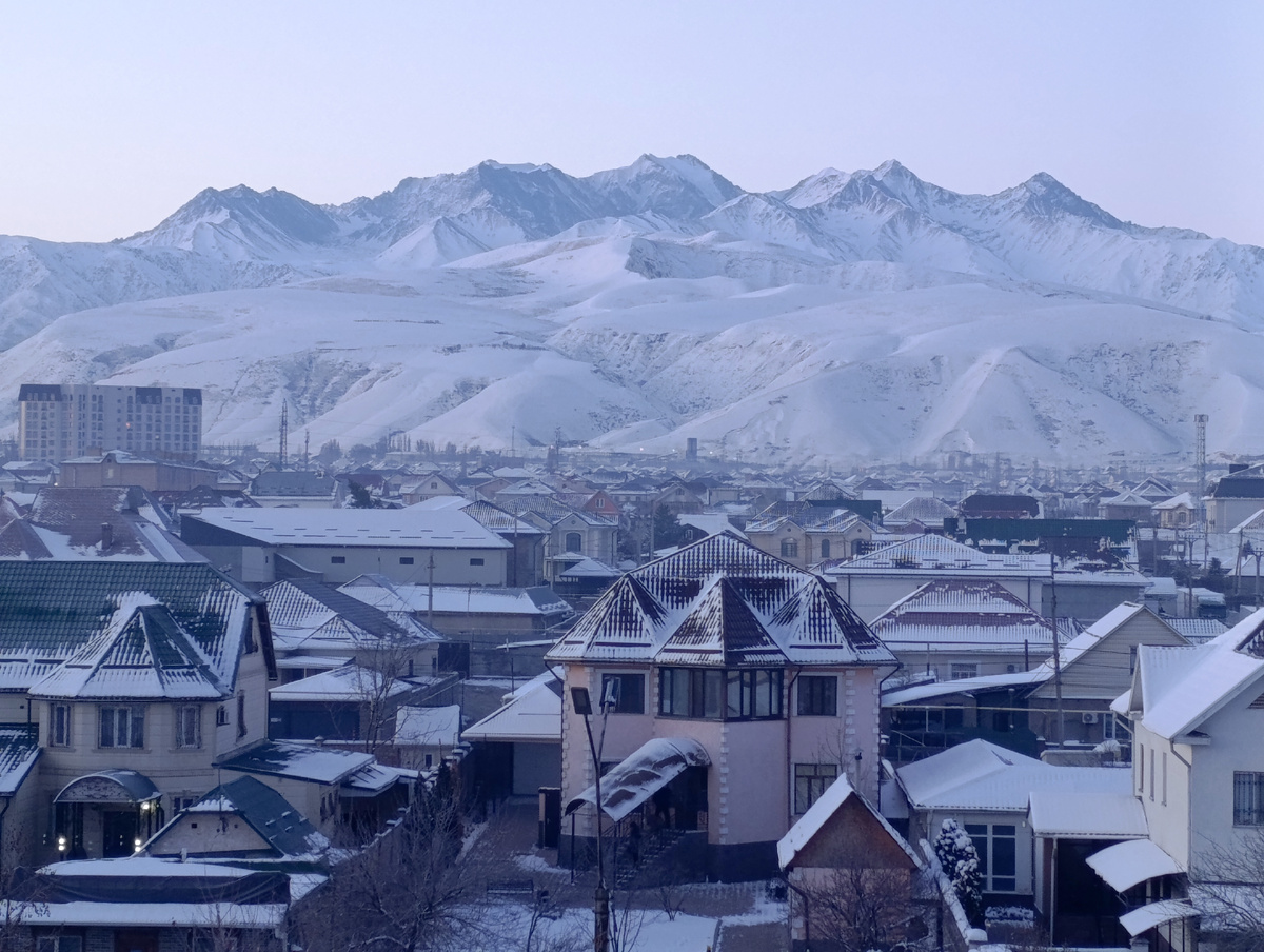 Вид и отеля Garden Hotel and SPA (4*)