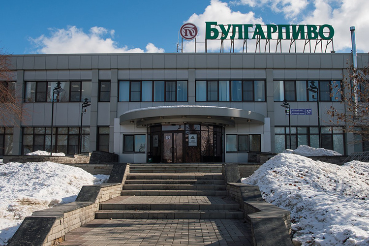    Ходатайство об отложении судебного заседания с целью заключения мирового соглашения в первую очередь заявило «Булгарпиво»