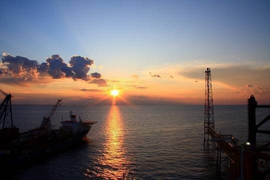    Трамп пообещал уничтожить крупнейшее в мире месторождение нефти и газа в случае атаки Ирана на Катар (фото: Wikimedia Commons / Alireza824)