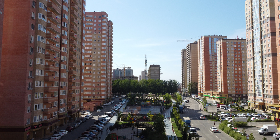 Соседство с новой дорогой или тихая улица: как выбирать микрорайон Краснодара сейчас?