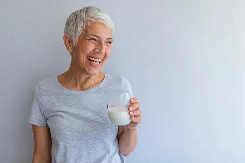 7 пищевых привычек, которые нас старят после 40