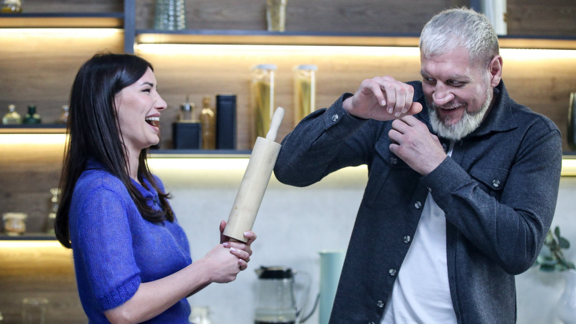    Полина и Александр Емельяненко.Дарья Исаева