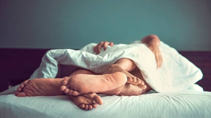 «Гормон привязанности»: может ли раздельный сон разрушить отношения в паре