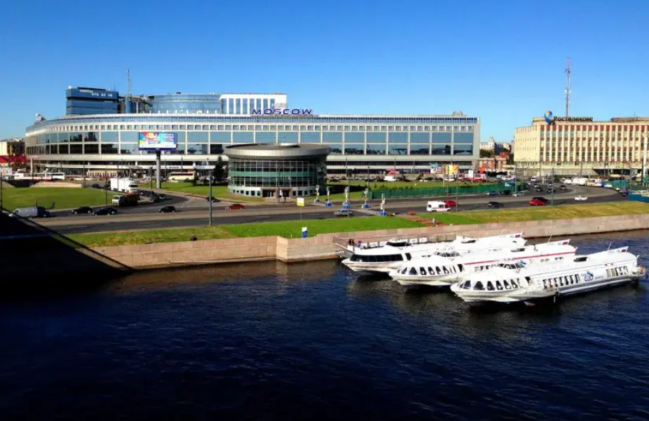 Обзор отеля Москва 4* в центре СПб