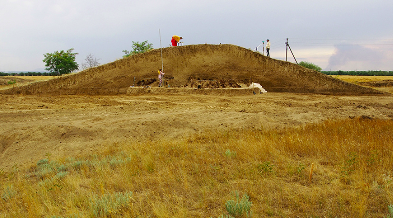 Археологи не верили своим глазам: нетронутое захоронение с золотом и амулетами в сердце Ставрополья
