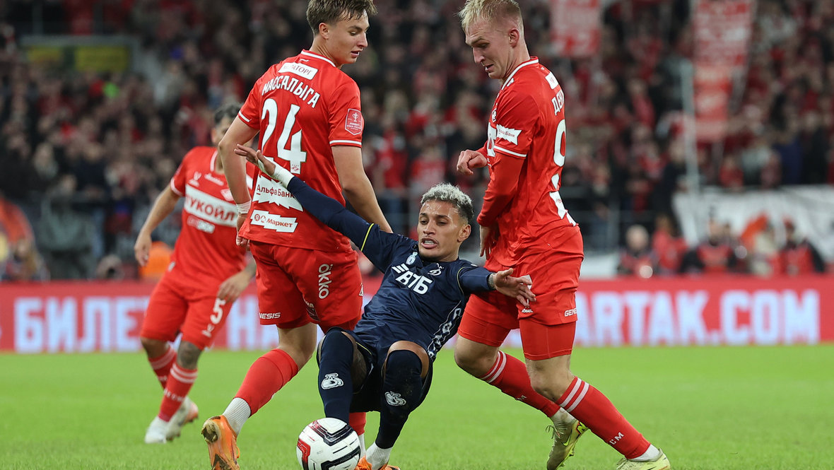 Игровой момент в матче на Кубок России между "Спартаком" и "Динамо". Фото из интернета.