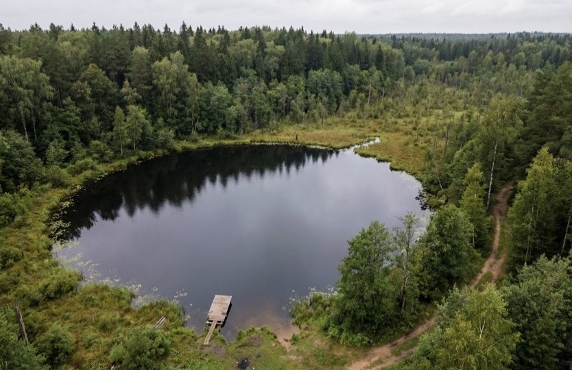 Почему уже 200 лет не могут найти дно в озере Бездонное, которое не смог измерить даже Менделеев