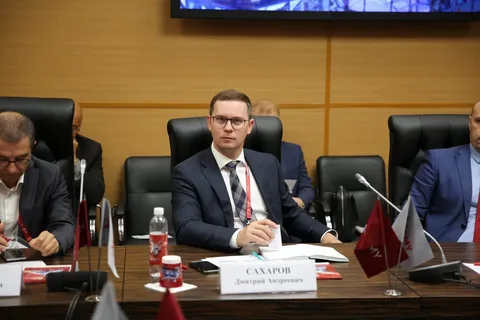  Наказание Андрея Дмитриевича Сахарова за его деятельность в защиту мира и выступления против политики СССР было комплексным и включало несколько мер репрессий.