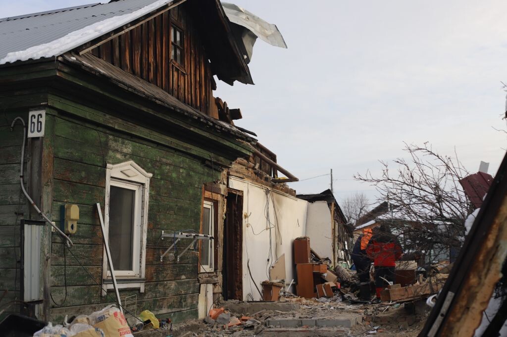     Взрыв газа в частном доме в Бийске.Сергей Кулыгин, "БР"