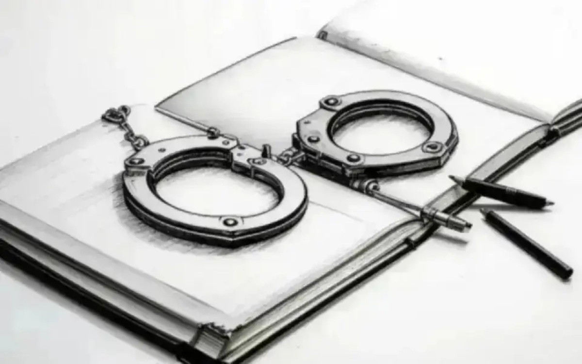    Экс-руководителей Воронежской таможни подозревают в превышении полномочий на «медицинских» контрактах Иллюстрация сгенерирована нейросетью Kandinsky