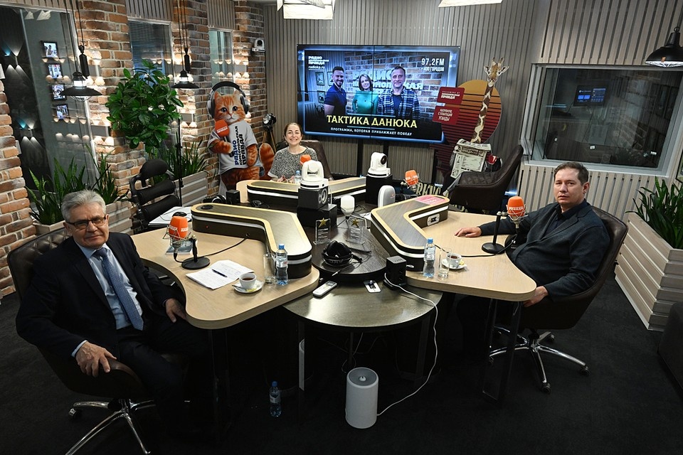    Программа «Время науки» на Радио “Комсомольская правда” Михаил ФРОЛОВ