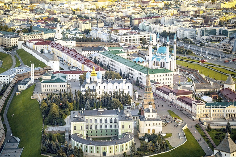    Вид на Казанский кремль. / Фото: Роман Кручинин/РИА Новости