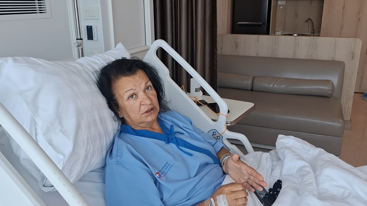 Уже несколько дней на больничной койке. 