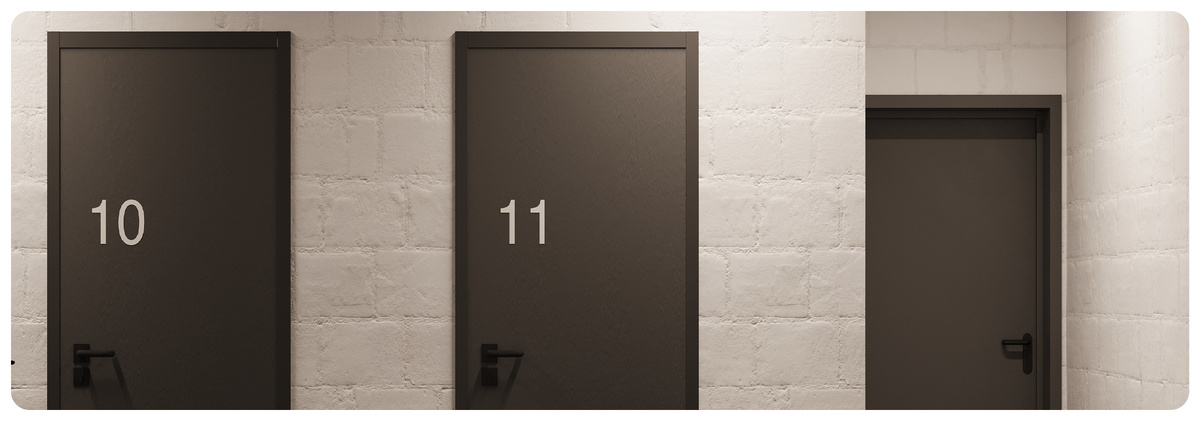 В кладовую легко перенести и сложить всё, что занимает балкон и не влезает в шкафы или гардеробные