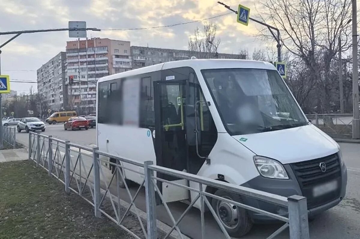    Маршрутка сбила мальчишку неподалеку от школы в Волжском – видео