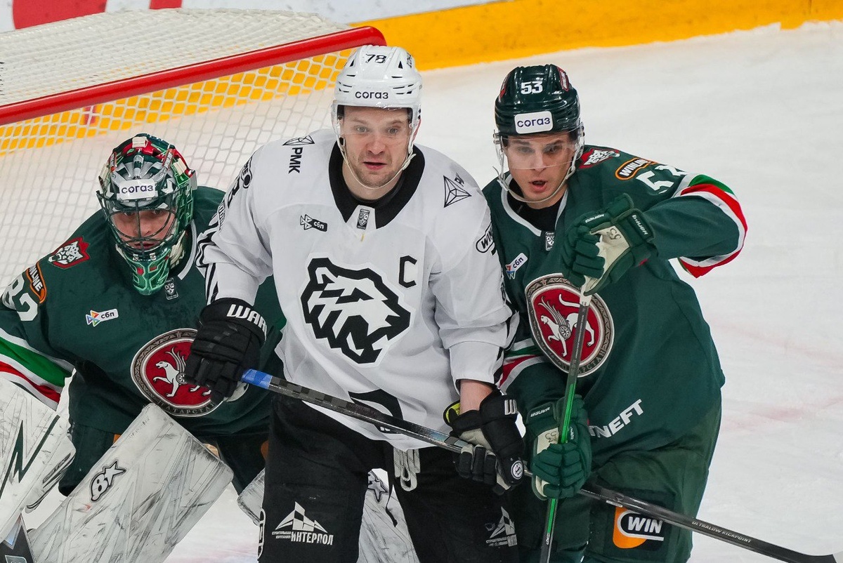 Александр Кадейкин на пятаке казанцев