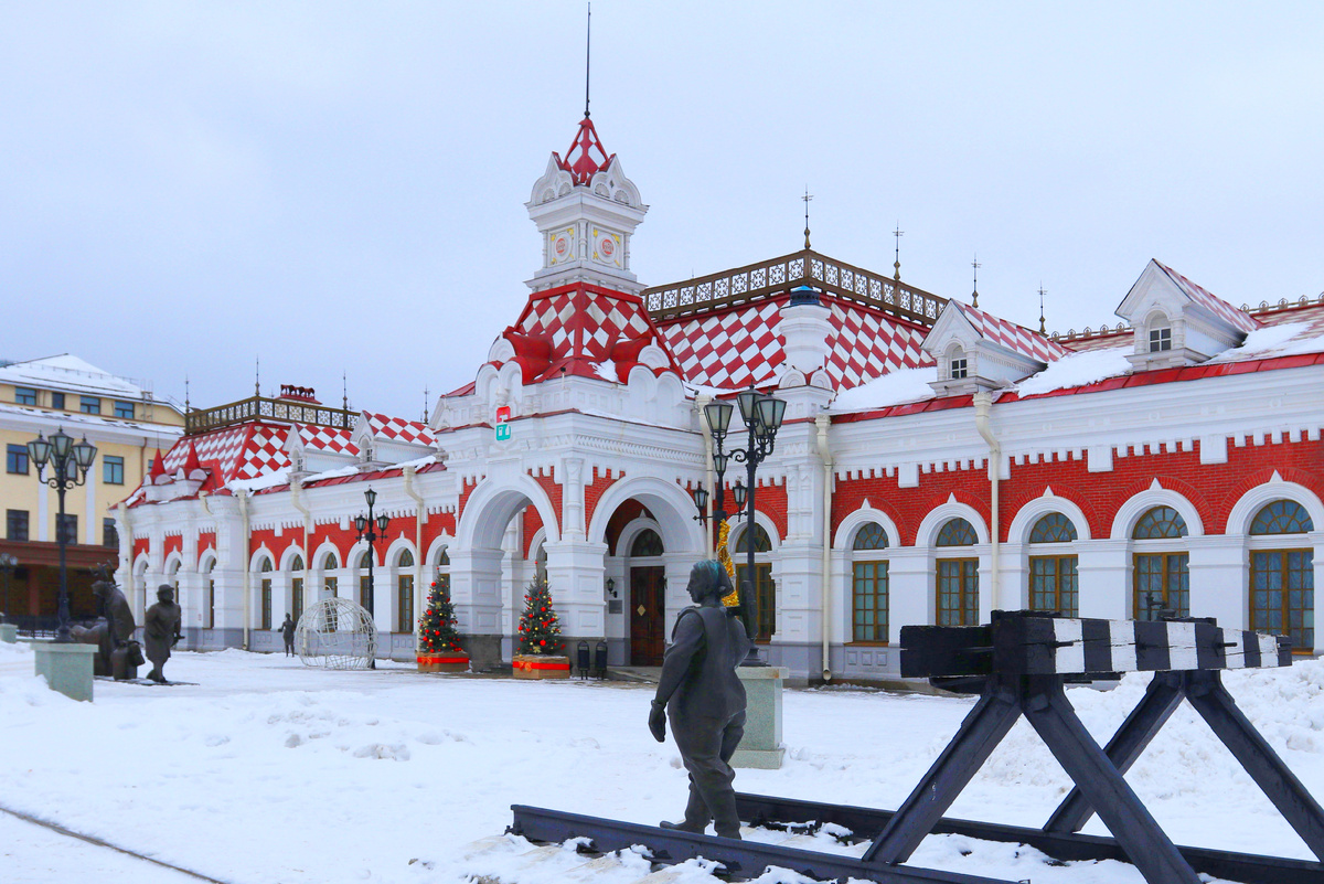 В XIX веке "губонинский теремок" стал настоящим украшением города. Такой же архитектурной жемчужиной Екатеринбурга он является и в наши дни