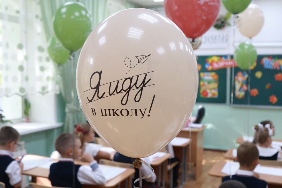    В следующем учебном году школы Омска примут 10 500 первоклассников Олег УКЛАДОВ