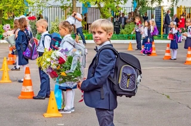    Когда подавать заявление на приём ребёнка в первый класс в Омске?