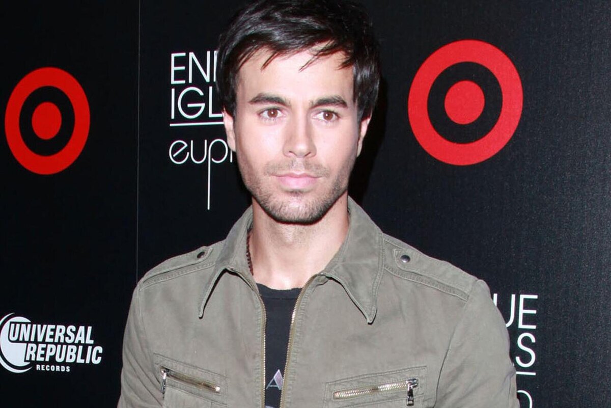    Энрике Иглесиас LEGION-MEDIA