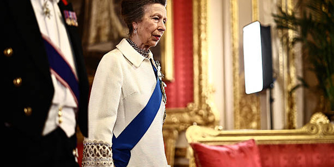 Принцесса Анна на банкете была в наряде, который впервые надела 57 лет назад