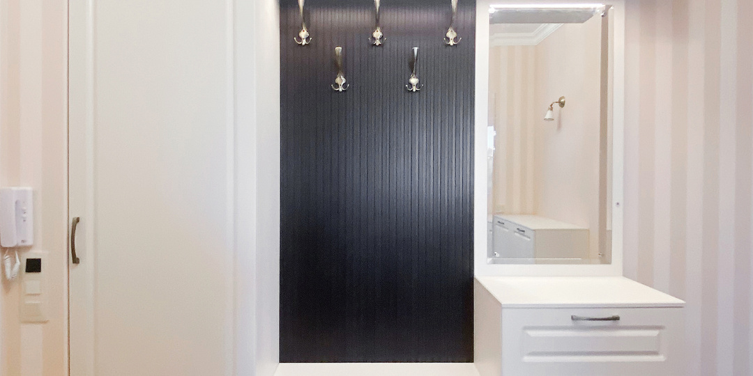 Ремонт уже сделан, а короб под мебель — трапецией: история одной прихожей