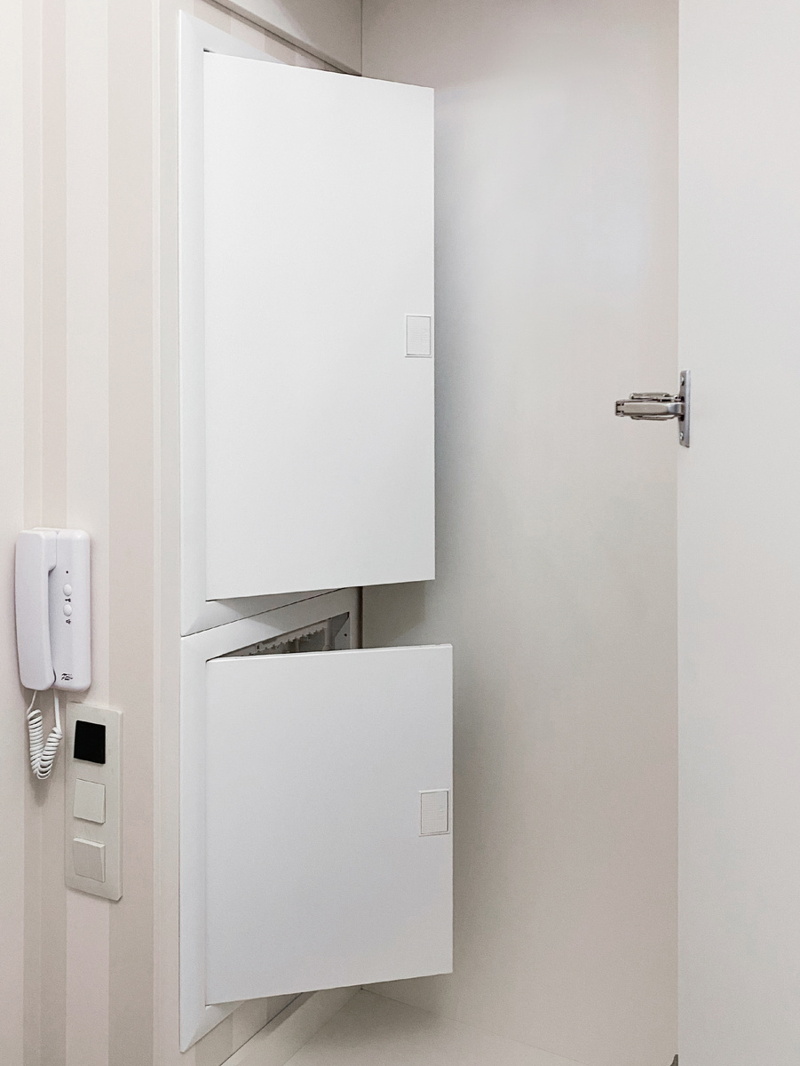 как скрыть электрощитки решение от Лиговмебель