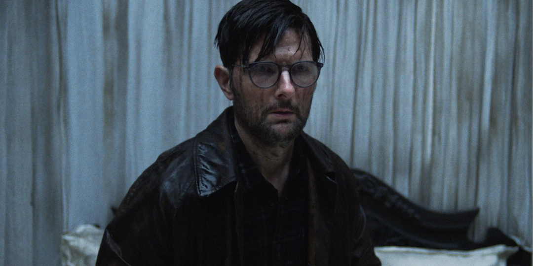 «Чертовски страшно»: критики — о хорроре «Хокум» со звездой «Разделения»