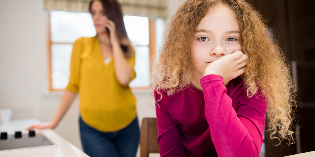 Как защитить своих детей от угроз реального мира