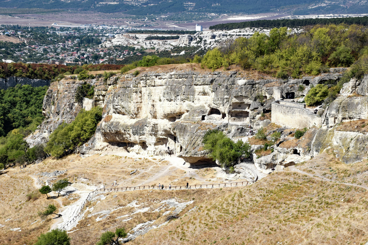 Пещерный город Чуфут-Кале // Туристический портал Республики Крым, Светлана Мальцева
