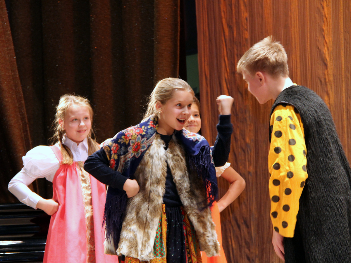 Большинство случаев буллинга происходит там, где взрослых нет рядом. Контроль «слепых зон» — залог безопасности.
