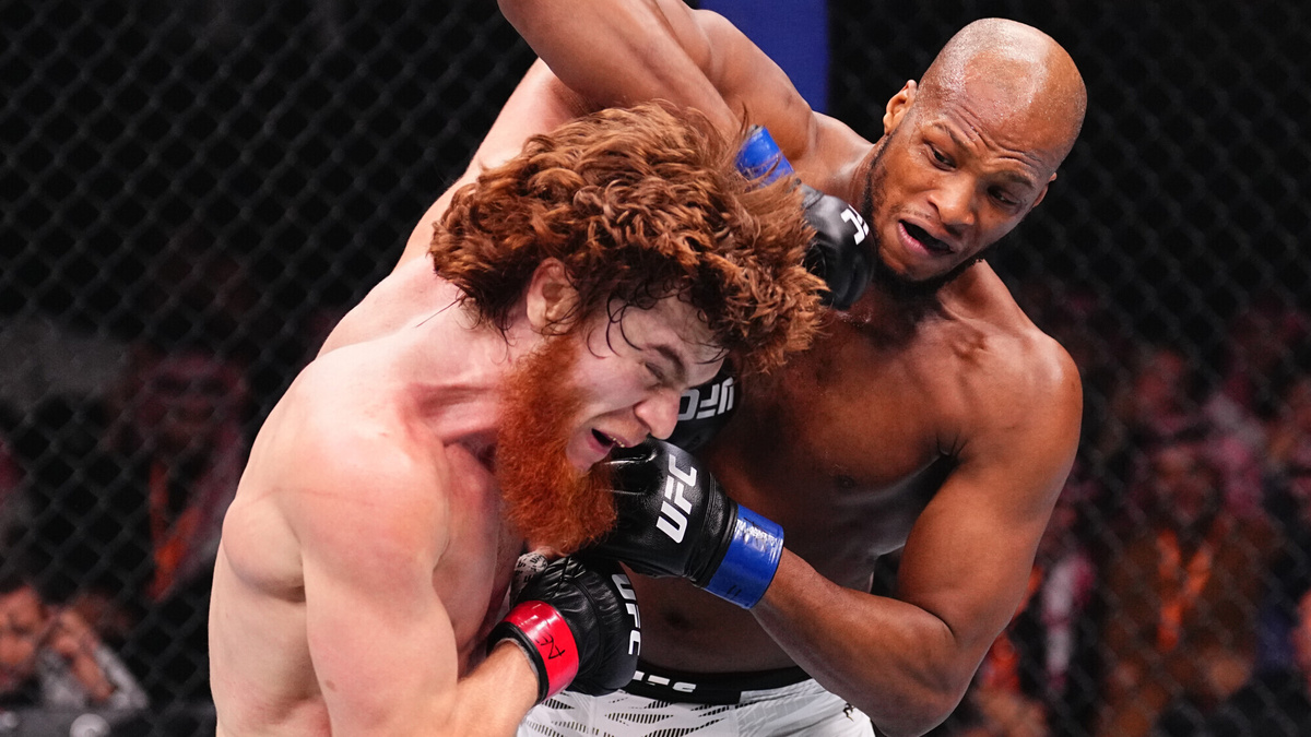     Шарабутдин Магомедов и Майкл Пэйдж