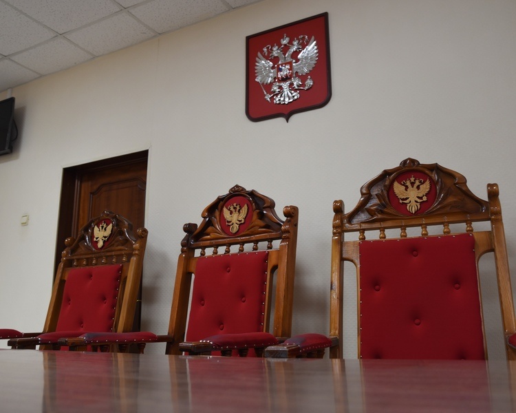     Житель Курской области лишился автомобиля после пьяной поездки «за добавкой»