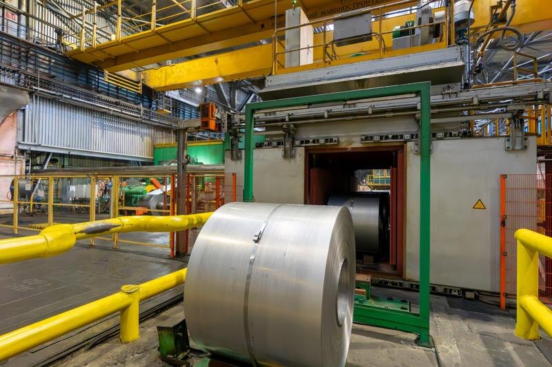    Фото в материале пресс-службы «ВИЗ-Стали» / Реверсивный стан