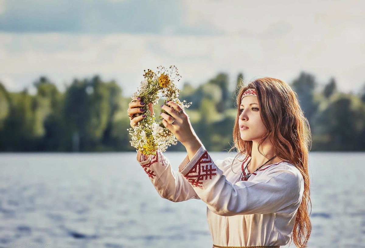Древнерусское певческое искусство - окно в мир средневековой культуры.