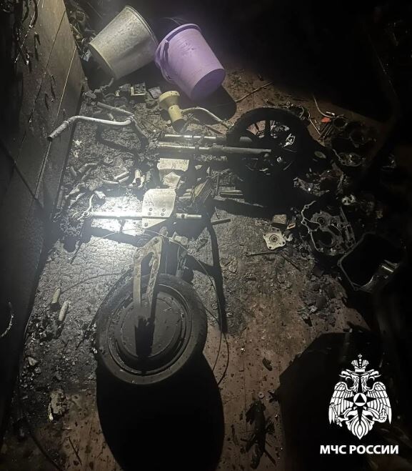    Электросамокат сгоревший