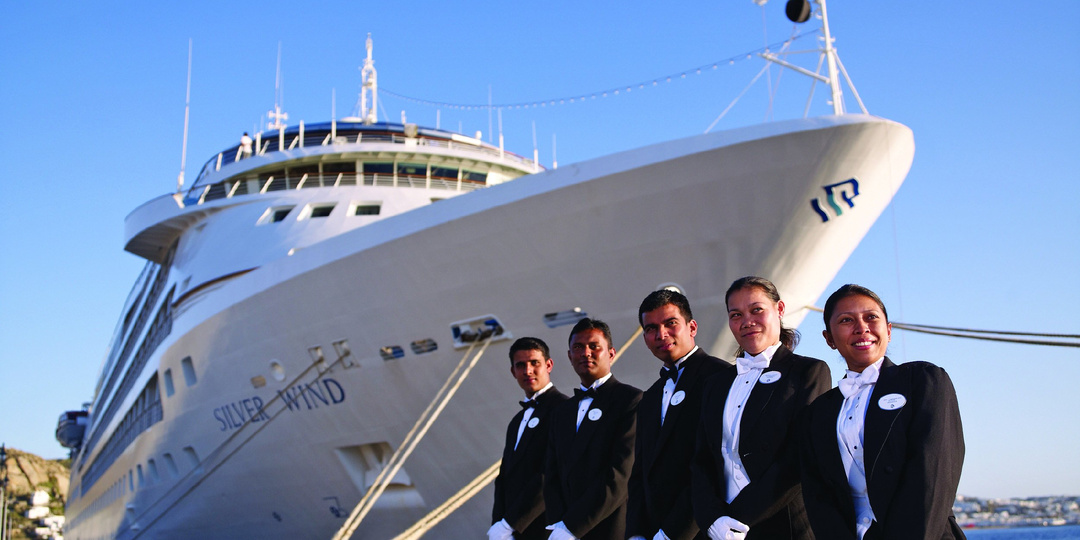 Парень устроился работать на круизное судно и рассказал о секретах своей работы