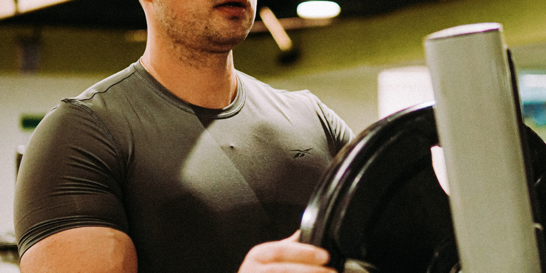 Пока вы отдыхаете, ваши мышцы стареют: почему силовые тренировки — лучший друг после 30?