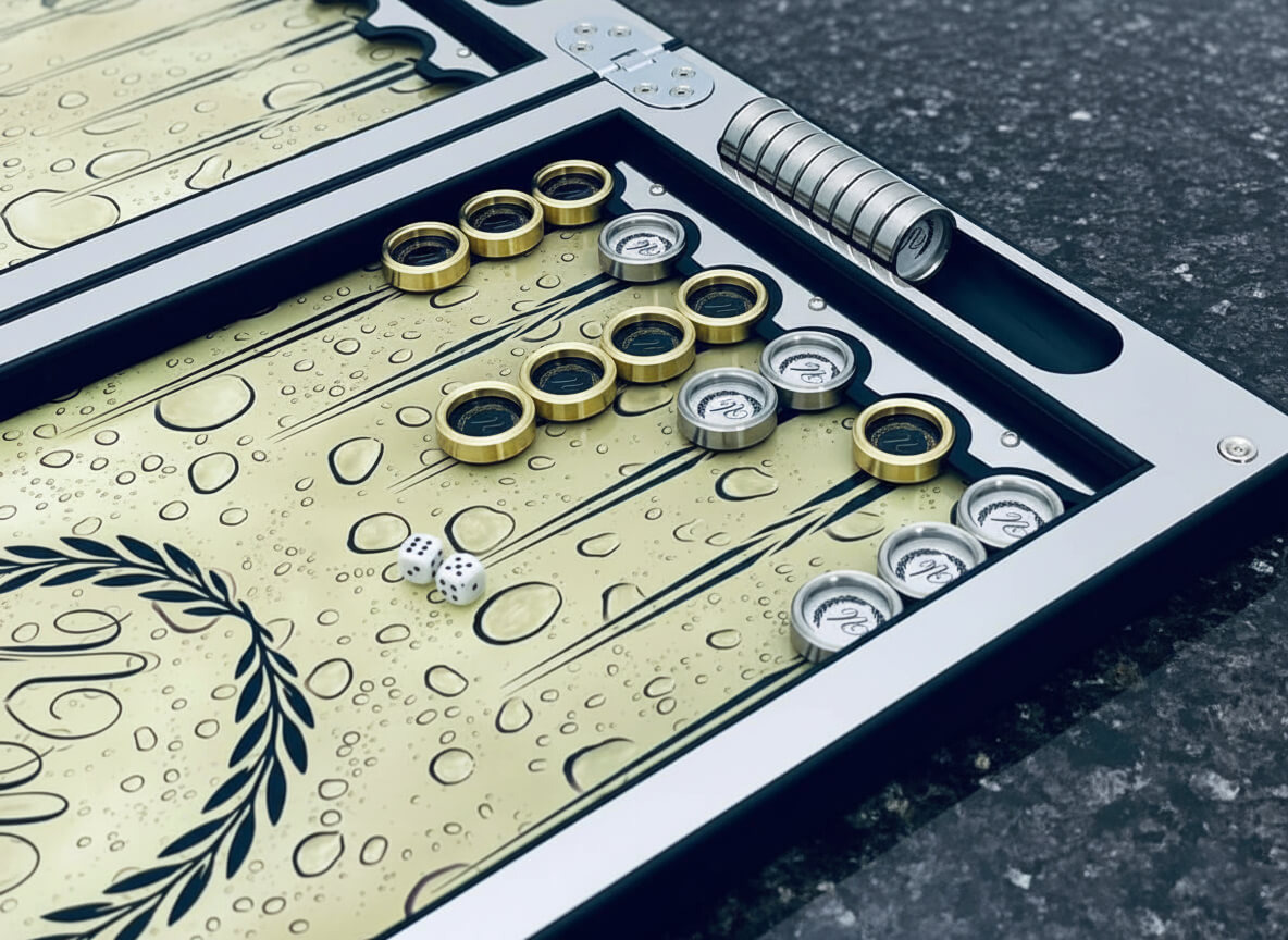 Нарды из стекла и металла с персонализацией