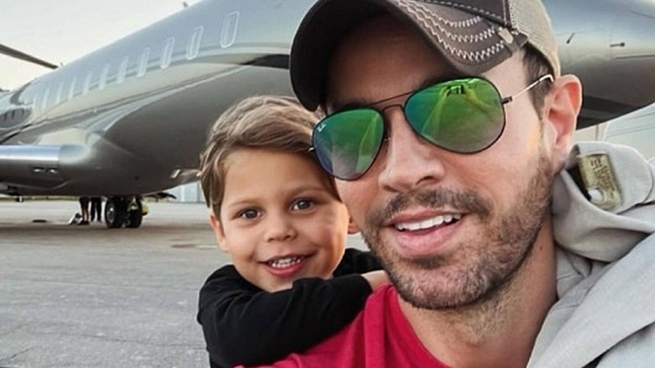     Источник здесь и далее: соцсети