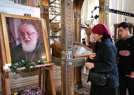    Прощание с эпохой и борьба за церковь. Илия II унёс с собой единство Грузии?